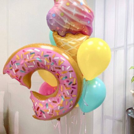 Шар пончик и мороженное